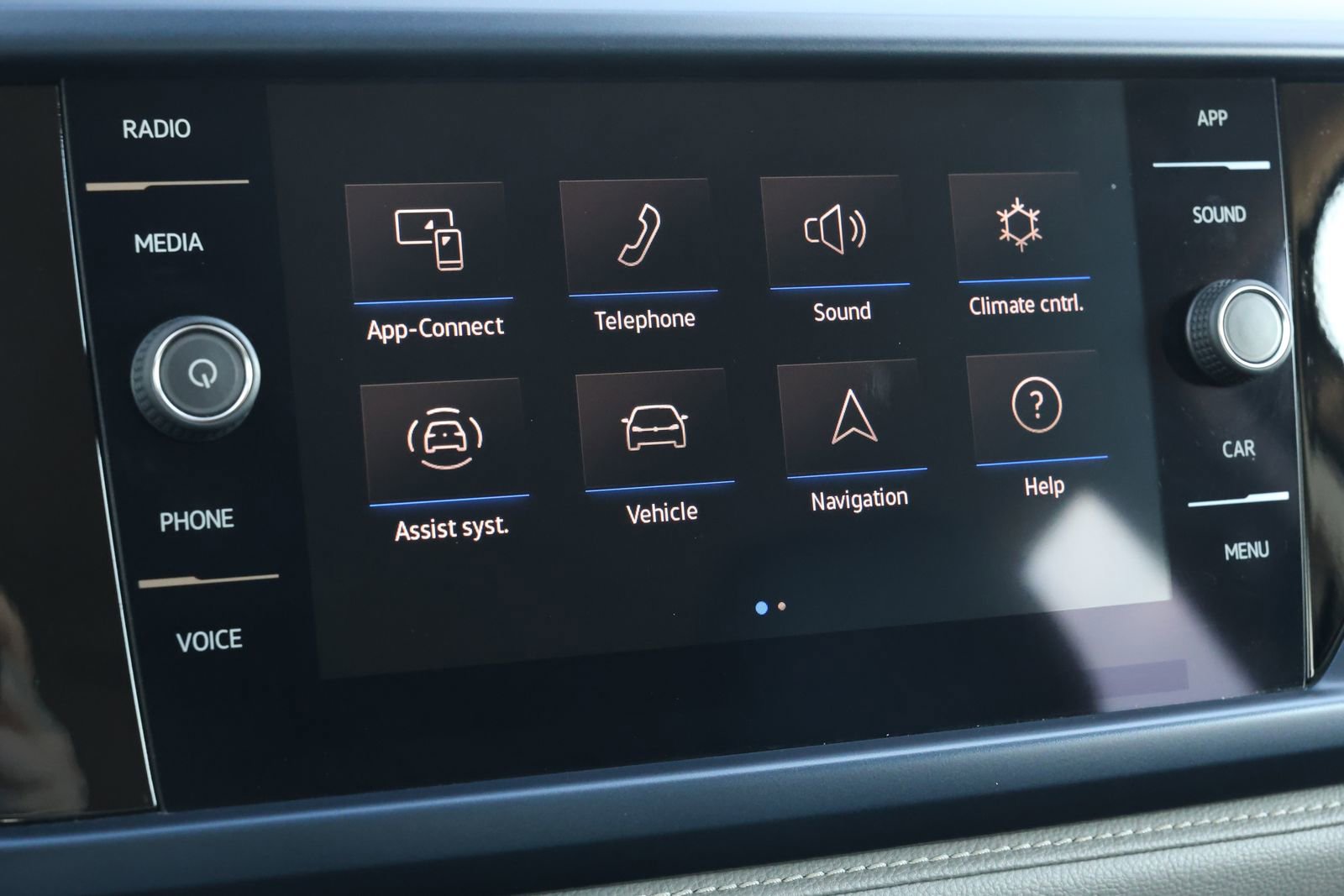 Used 2024 Volkswagen Taos SE image 22