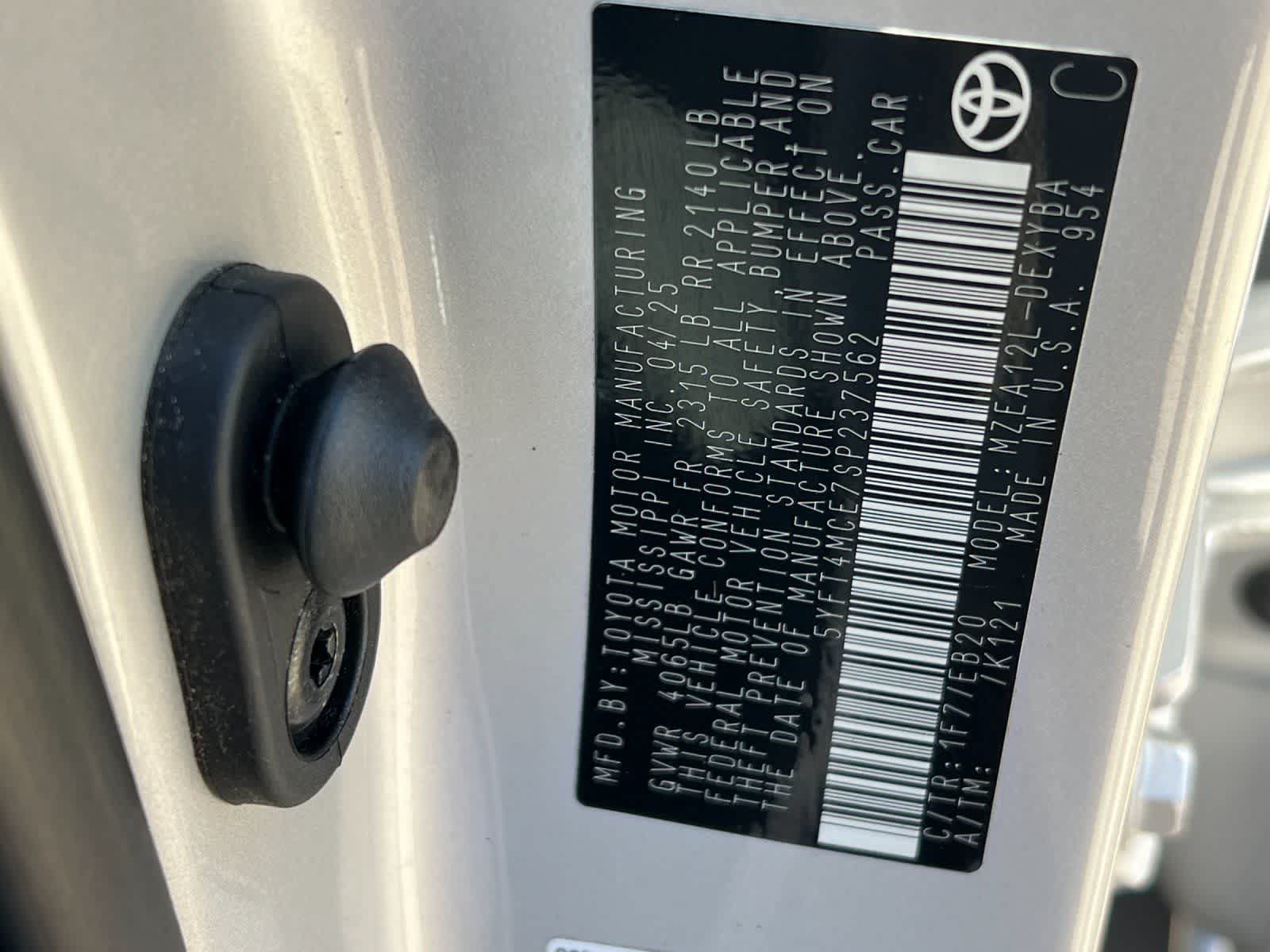 Used 2025 Toyota Corolla XSE FWD image 31