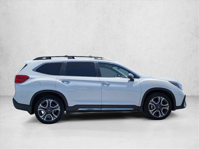 Used 2023 Subaru Ascent Touring AWD/4WD image 4