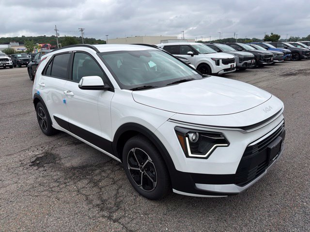 New 2026 Kia Niro EX