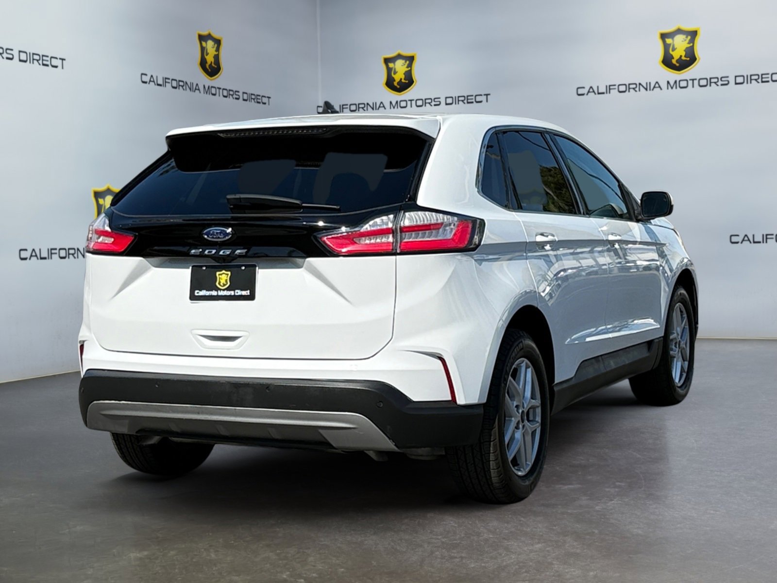 Used 2024 Ford Edge SEL AWD/4WD image 5