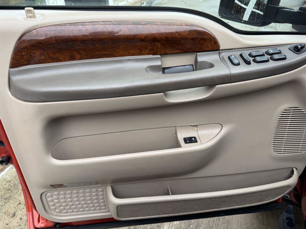 Used 2002 Ford Excursion Limited image 16