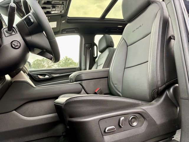 Used 2024 GMC Yukon Denali w/ Max Trailering Package image 27