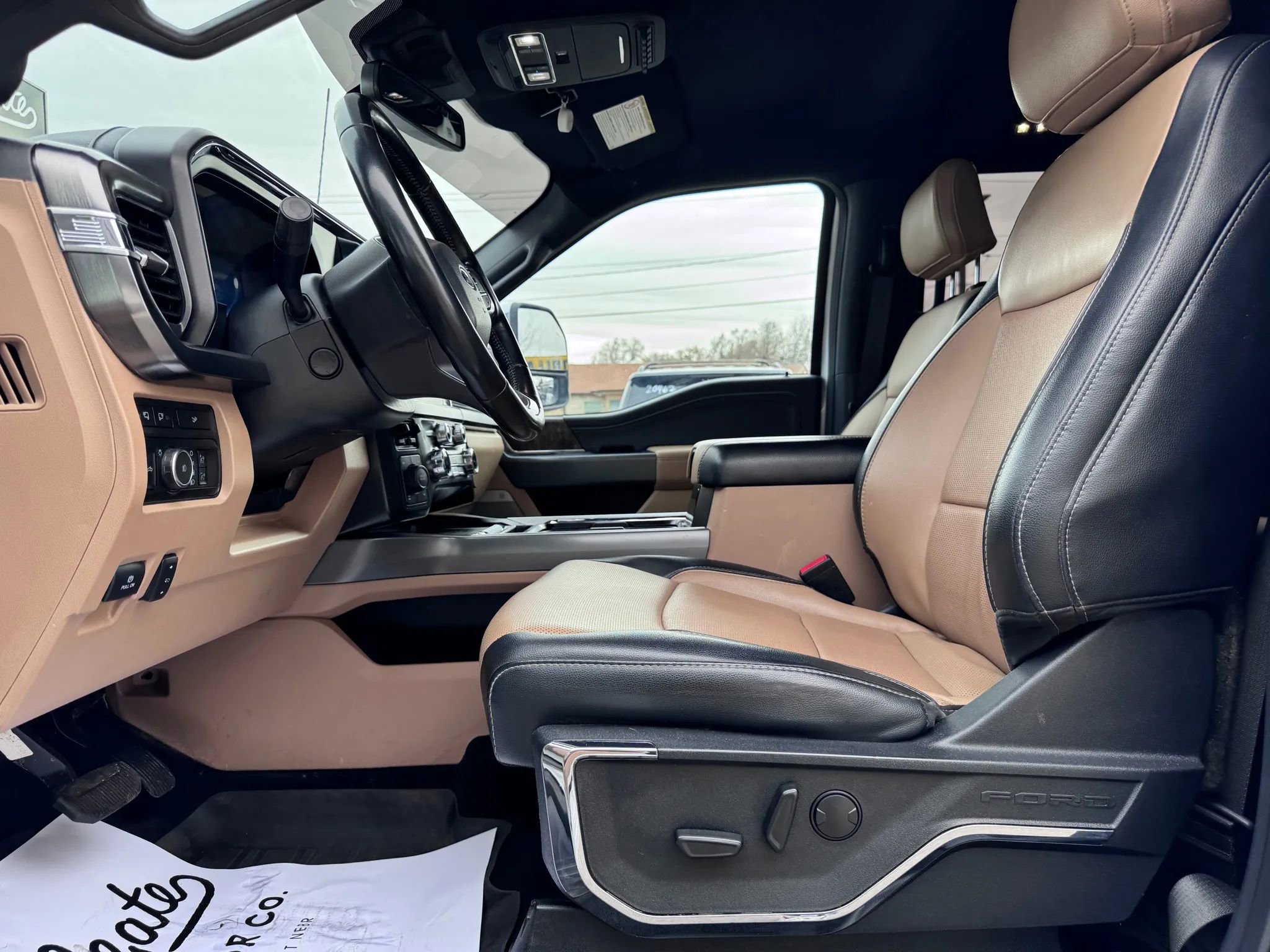 Used 2023 Ford F250 Lariat w/ Chrome Package image 23