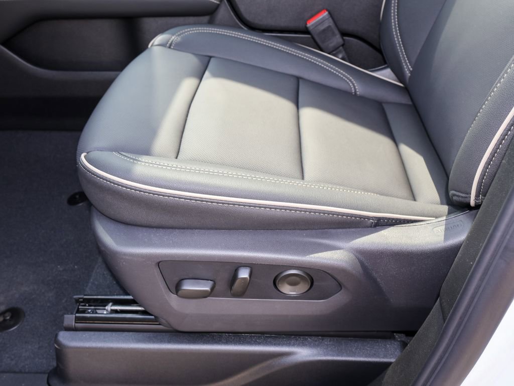 New 2026 GMC Yukon XL Elevation image 11