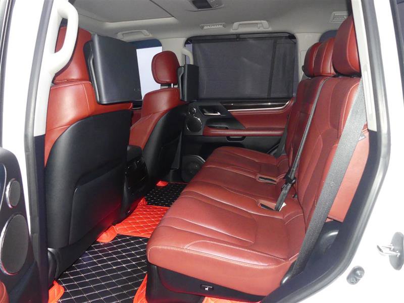 Used 2016 Lexus LX 570 4WD image 27