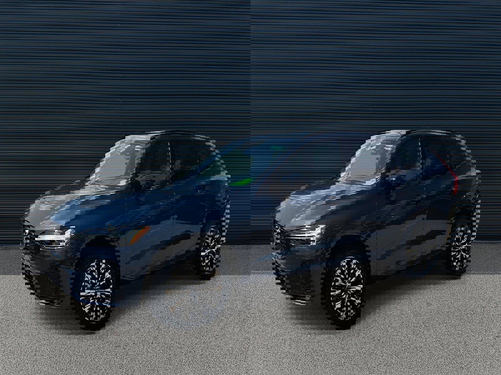 Certified 2025 Volvo XC60 B5 Core w/ Climate Package image 1