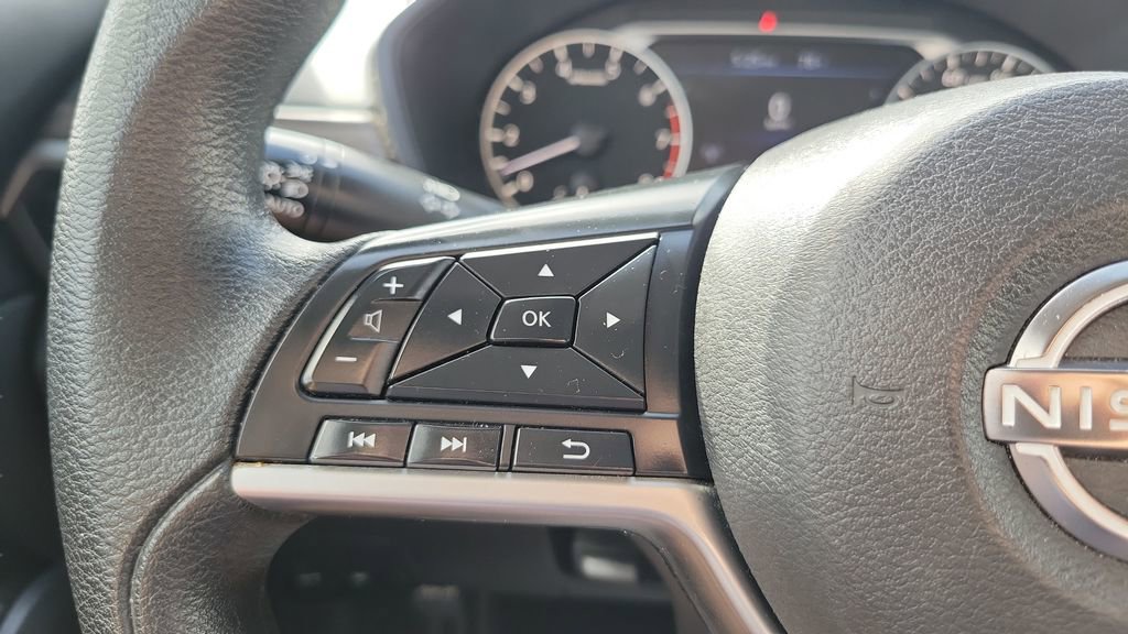 Used 2023 Nissan Altima 2.5 SV image 25