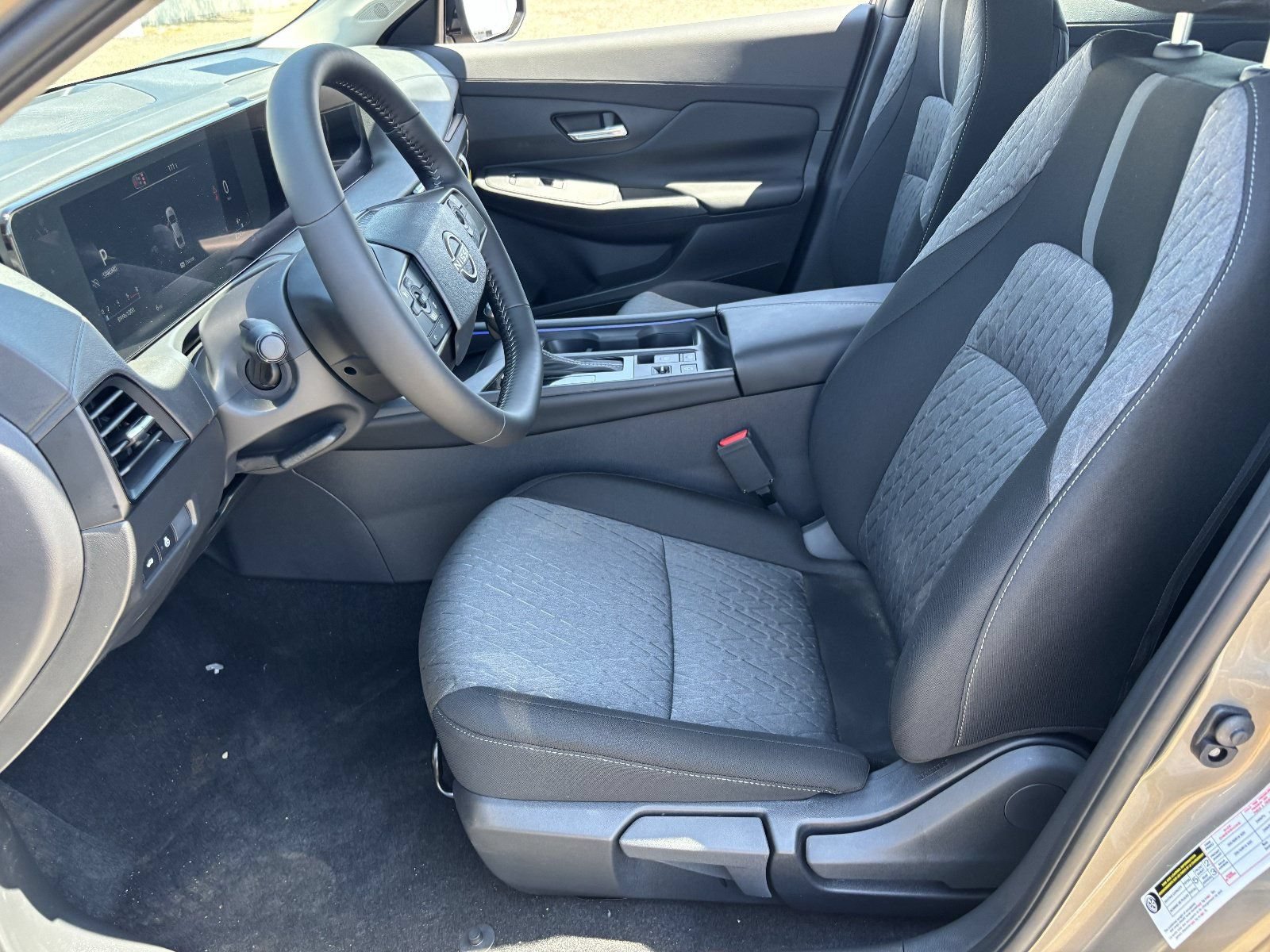 New 2026 Nissan Sentra SV w/ SV Convenience Package FWD image 26