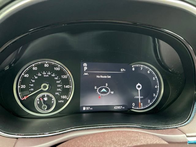 Used 2023 Genesis GV70 2.5T w/ Advanced Package AWD/4WD image 30