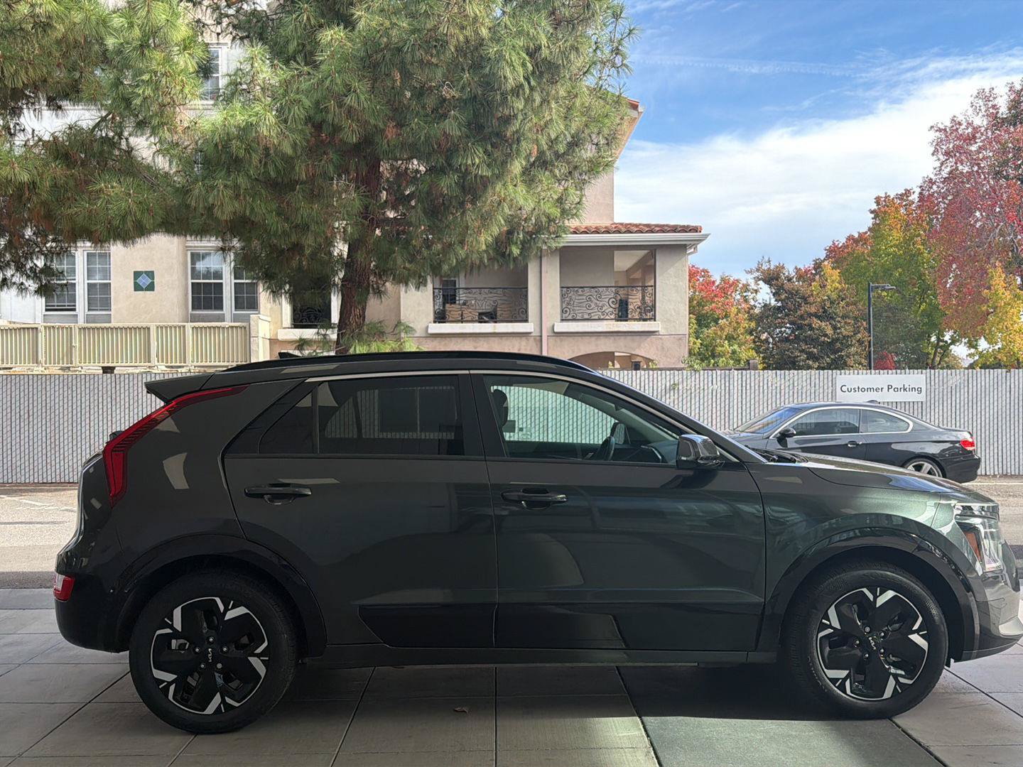 Used 2023 Kia Niro Wind FWD image 6