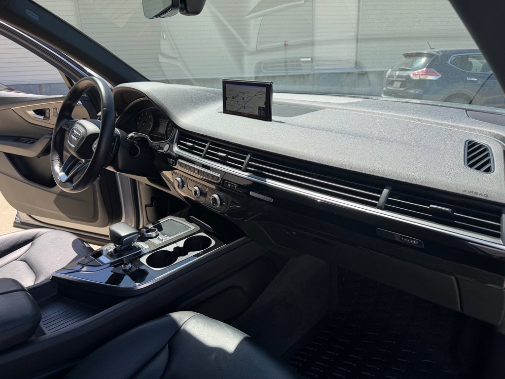 Used 2019 Audi Q7 3.0T Premium w/ Convenience Package AWD/4WD image 27