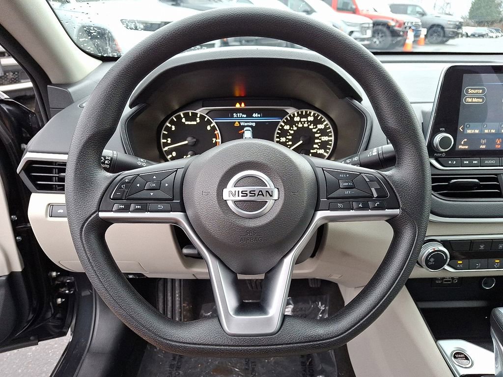 Used 2022 Nissan Altima 2.5 SV image 18