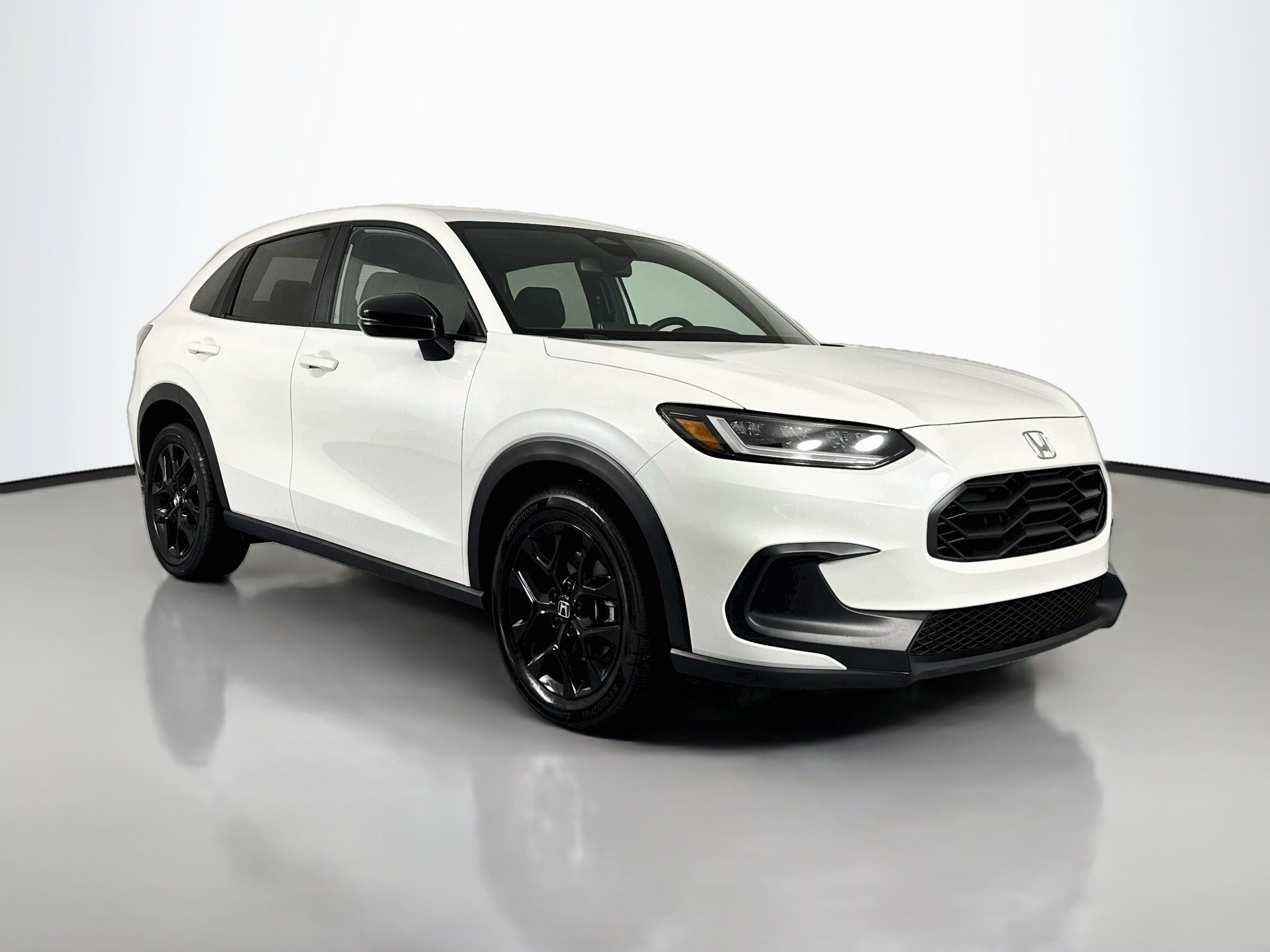 Certified 2024 Honda HR-V Sport image 3