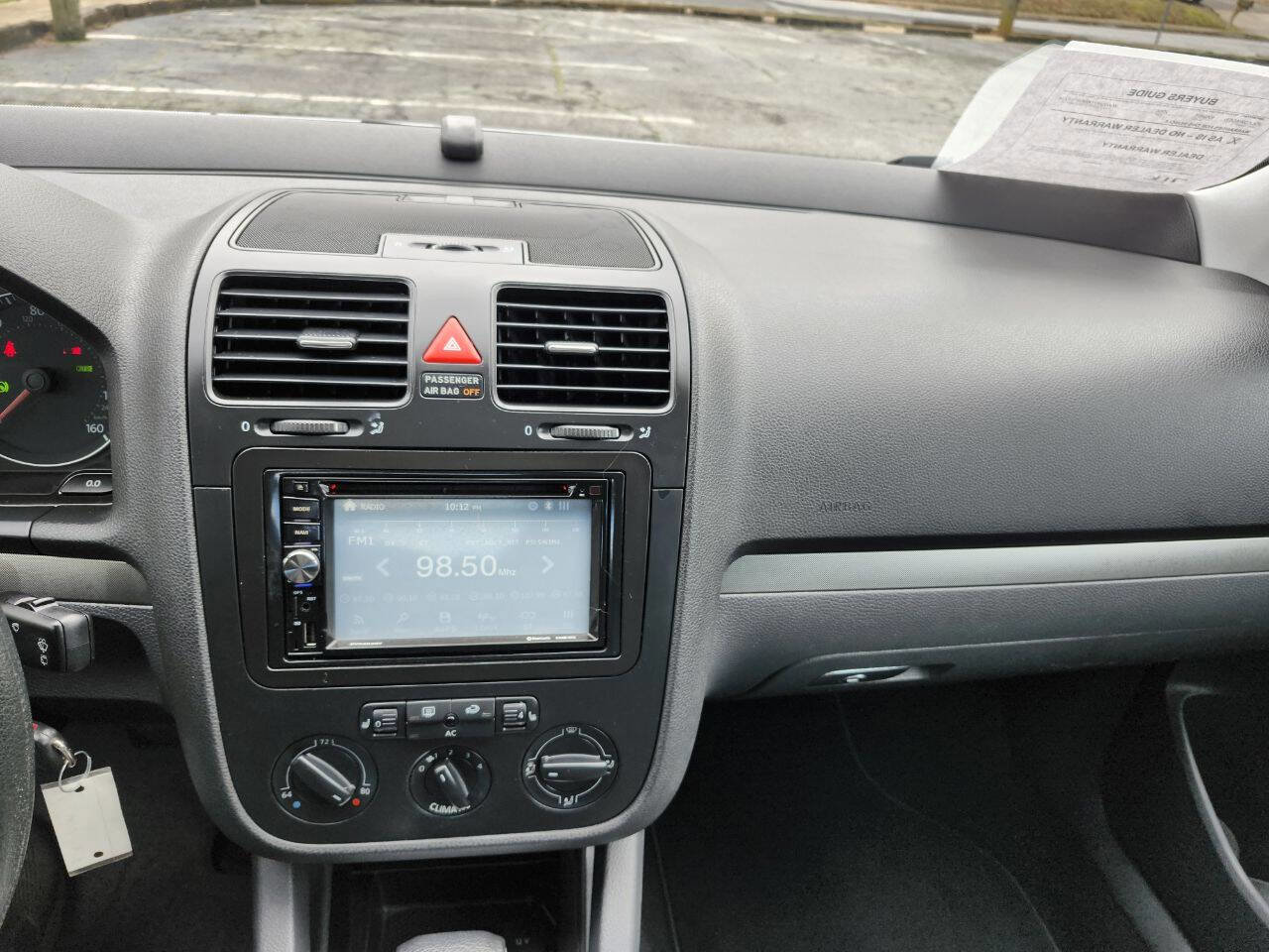 Used 2006 Volkswagen Rabbit 4-Door image 12