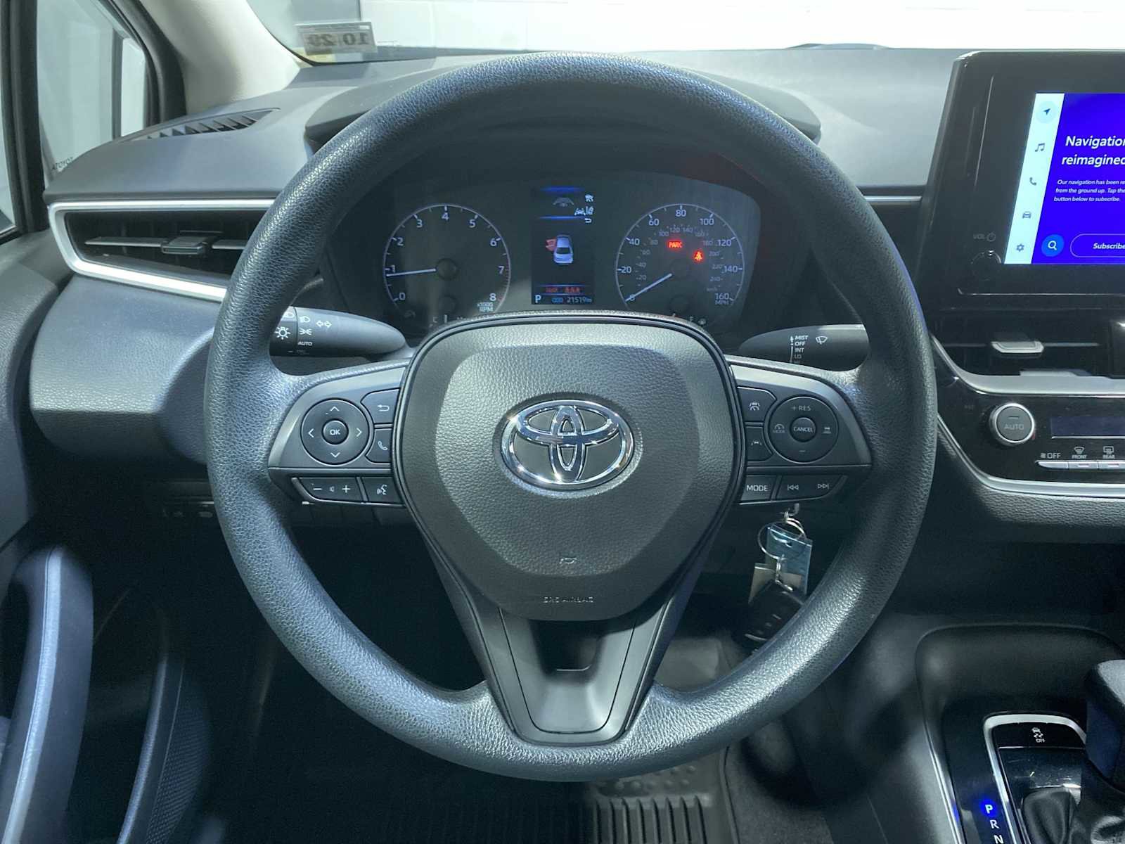 Used 2024 Toyota Corolla LE FWD image 15