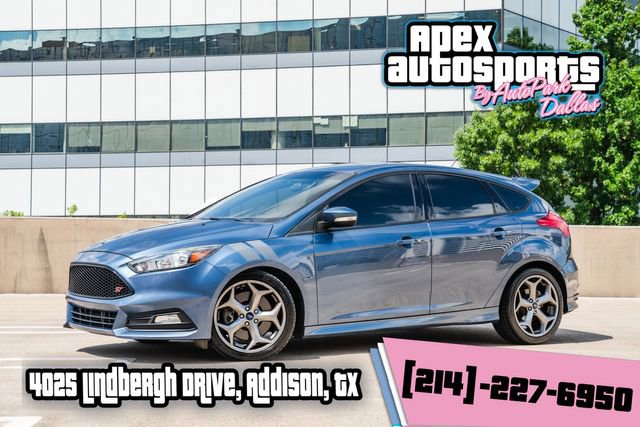 Used 2018 Ford Focus ST image 1
