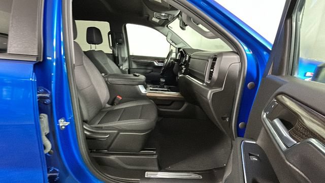 Used 2023 Chevrolet Silverado 1500 RST AWD/4WD image 31