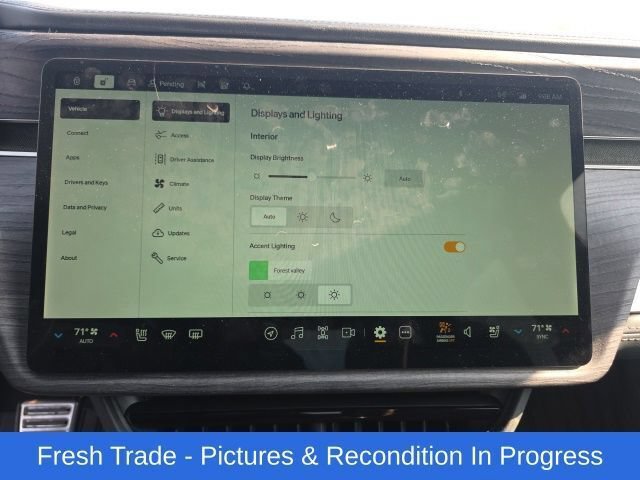 Used 2022 Rivian R1T Adventure AWD/4WD image 14