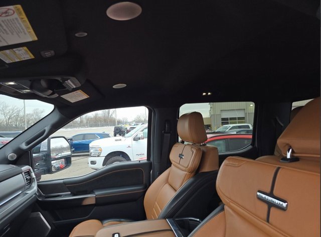 Used 2024 Ford F350 Platinum image 11