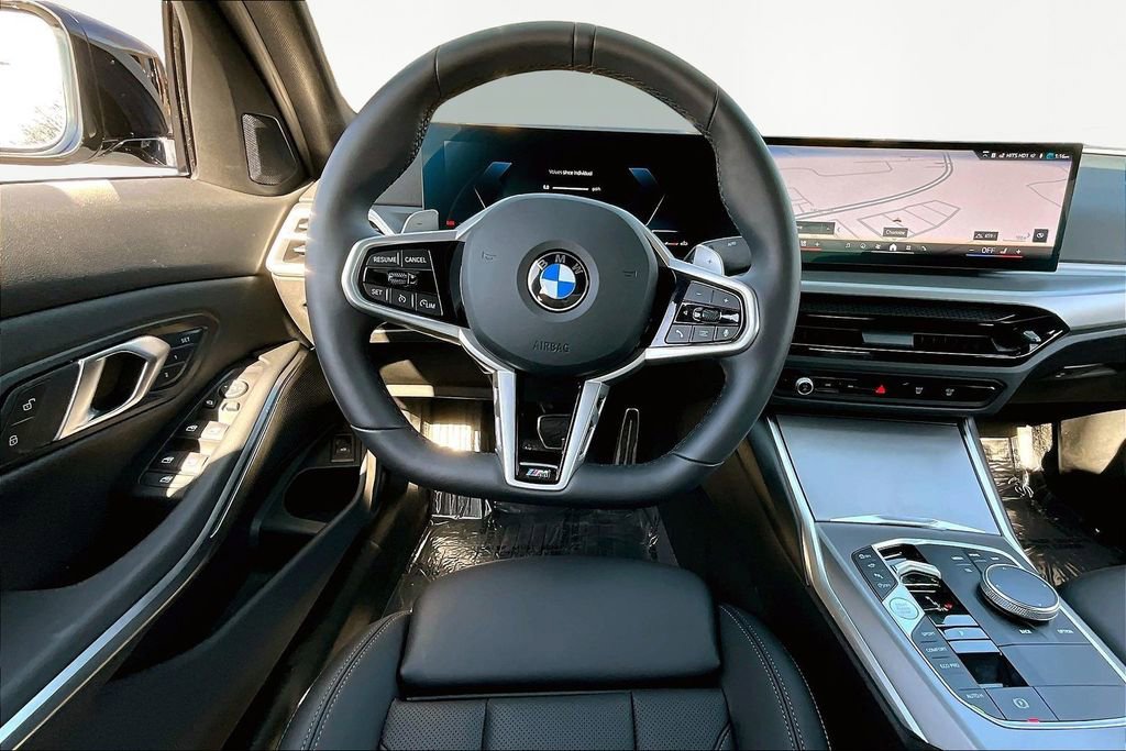 Used 2026 BMW 330i Sedan w/ M Sport Package image 8