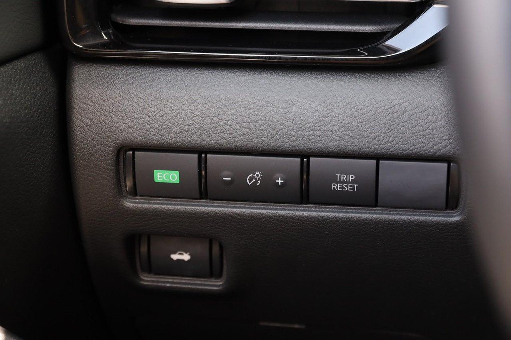 Used 2020 Nissan Sentra SV FWD image 20