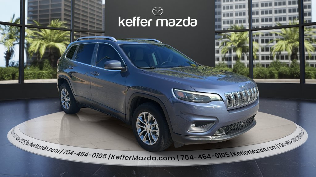 Used 2021 Jeep Cherokee Latitude Plus w/ Sun & Sound Group AWD/4WD image 1
