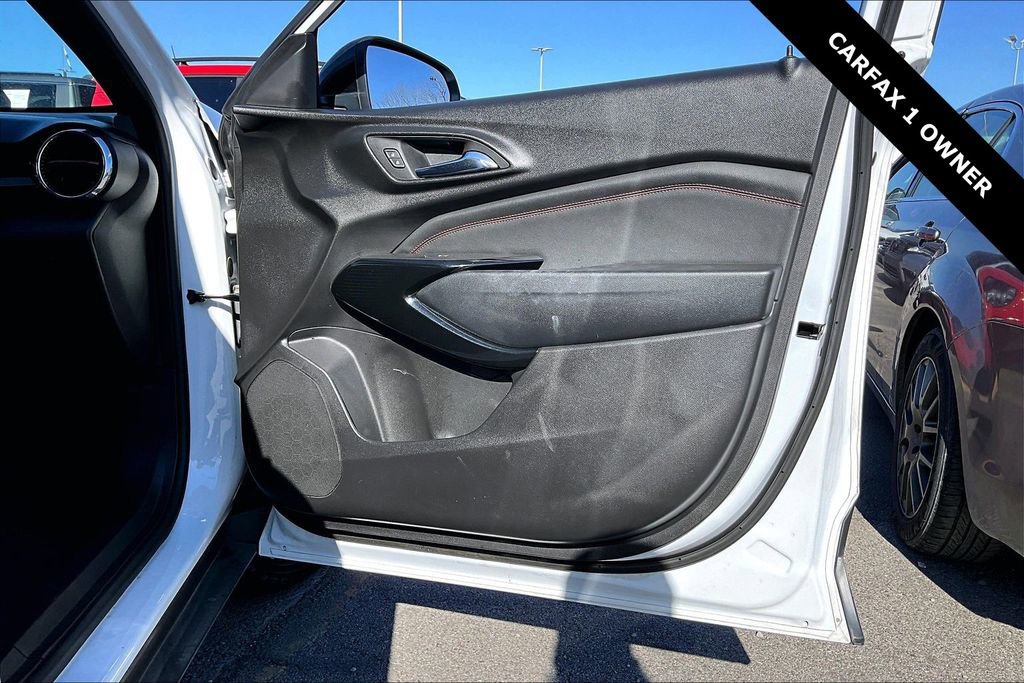 Used 2025 Chevrolet Trax RS w/ Driver Confidence Package image 26