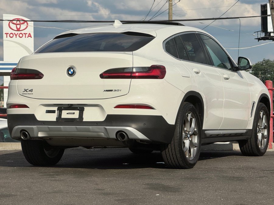 Used 2021 BMW X4 xDrive30i w/ Premium Package AWD/4WD image 5