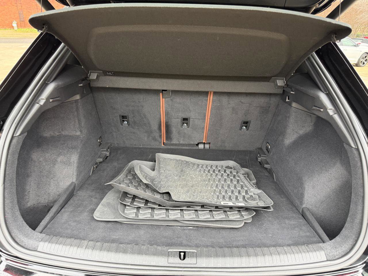 Used 2020 Audi Q3 2.0T Premium w/ Convenience Package image 24