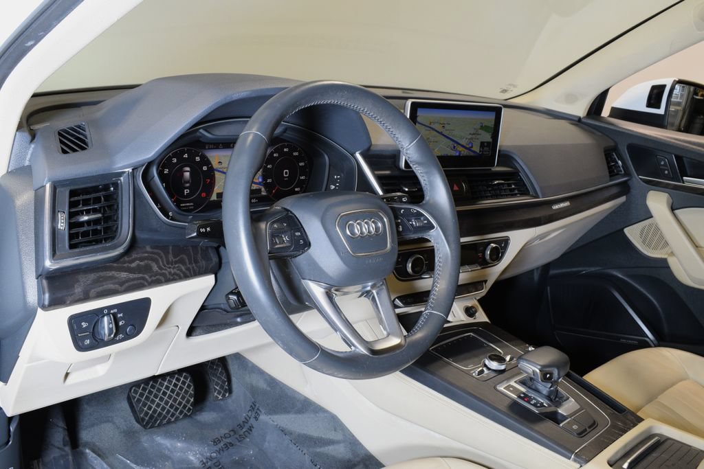 Used 2019 Audi Q5 2.0T Premium Plus w/ Premium Plus Package AWD/4WD image 7