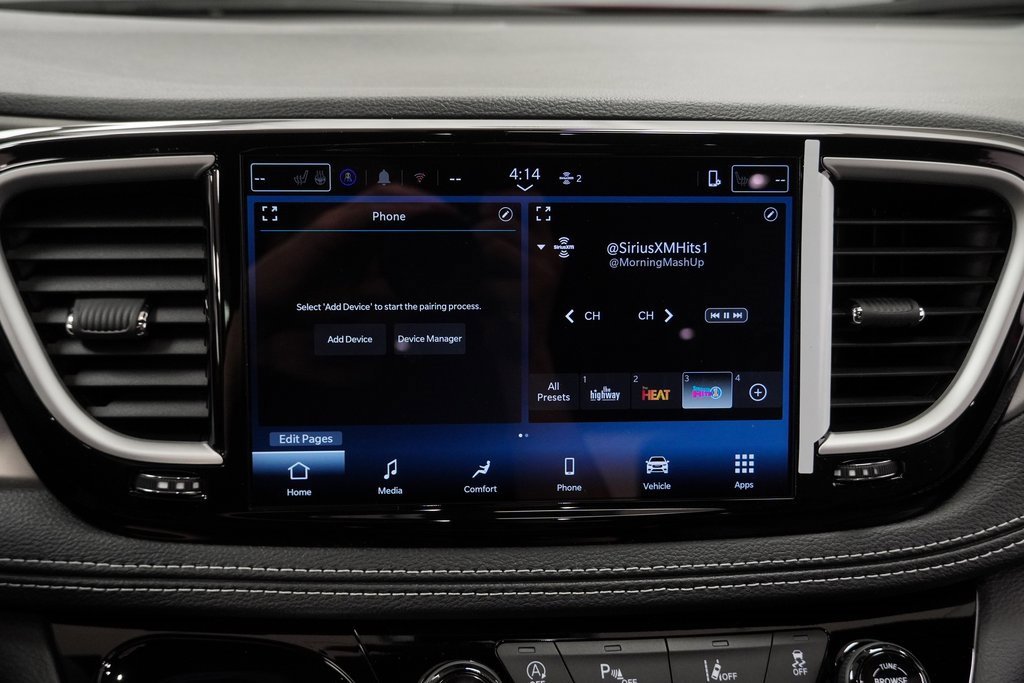 Certified 2025 Chrysler Pacifica Select image 28