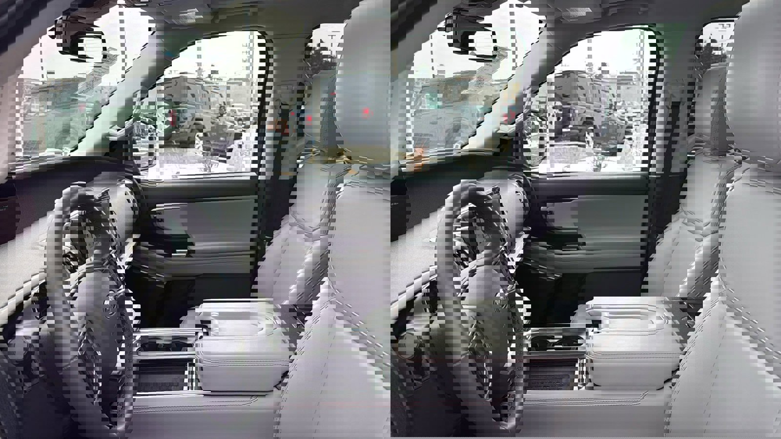 Used 2025 Ford Expedition Active image 10