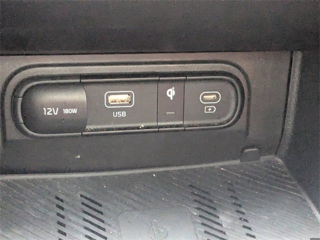 Used 2023 Kia Sportage SX image 21