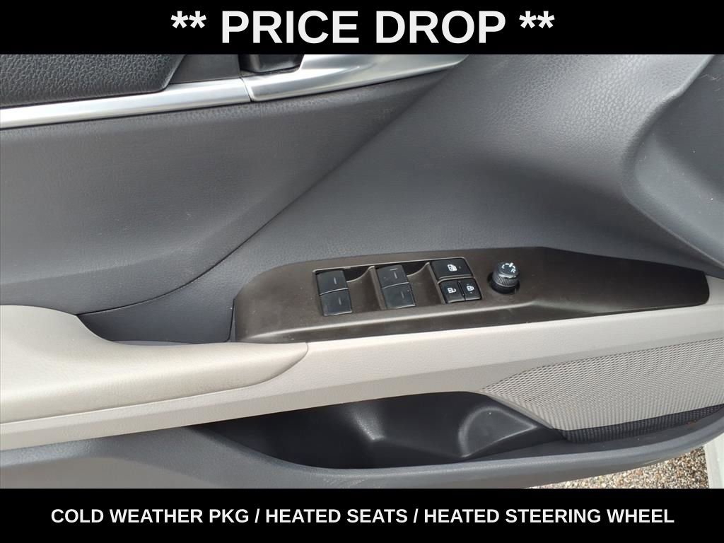 Used 2023 Toyota Camry SE w/ Cold Weather Package FWD image 12