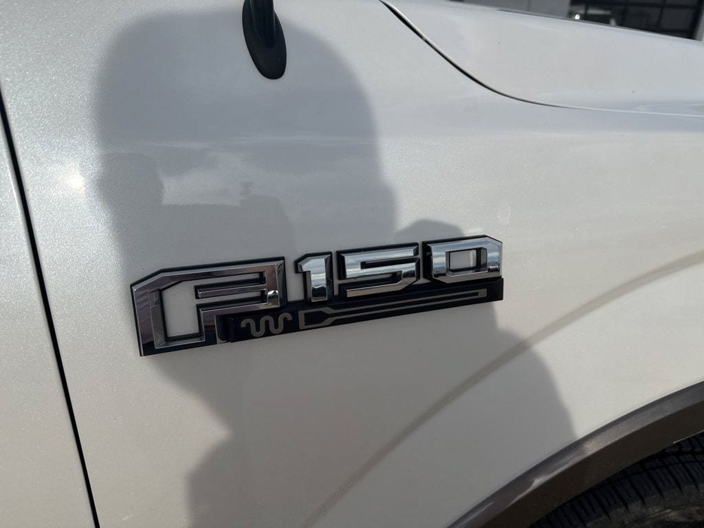 Used 2018 Ford F150 King Ranch w/ Equipment Group 601A Luxury AWD/4WD image 6