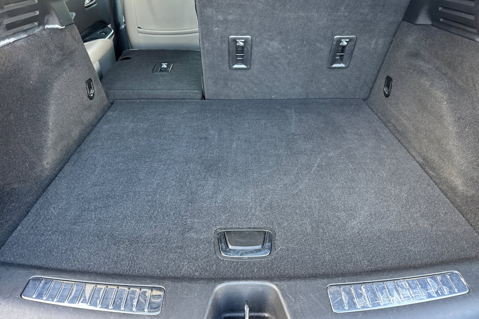 Used 2023 Cadillac XT4 Premium Luxury image 16