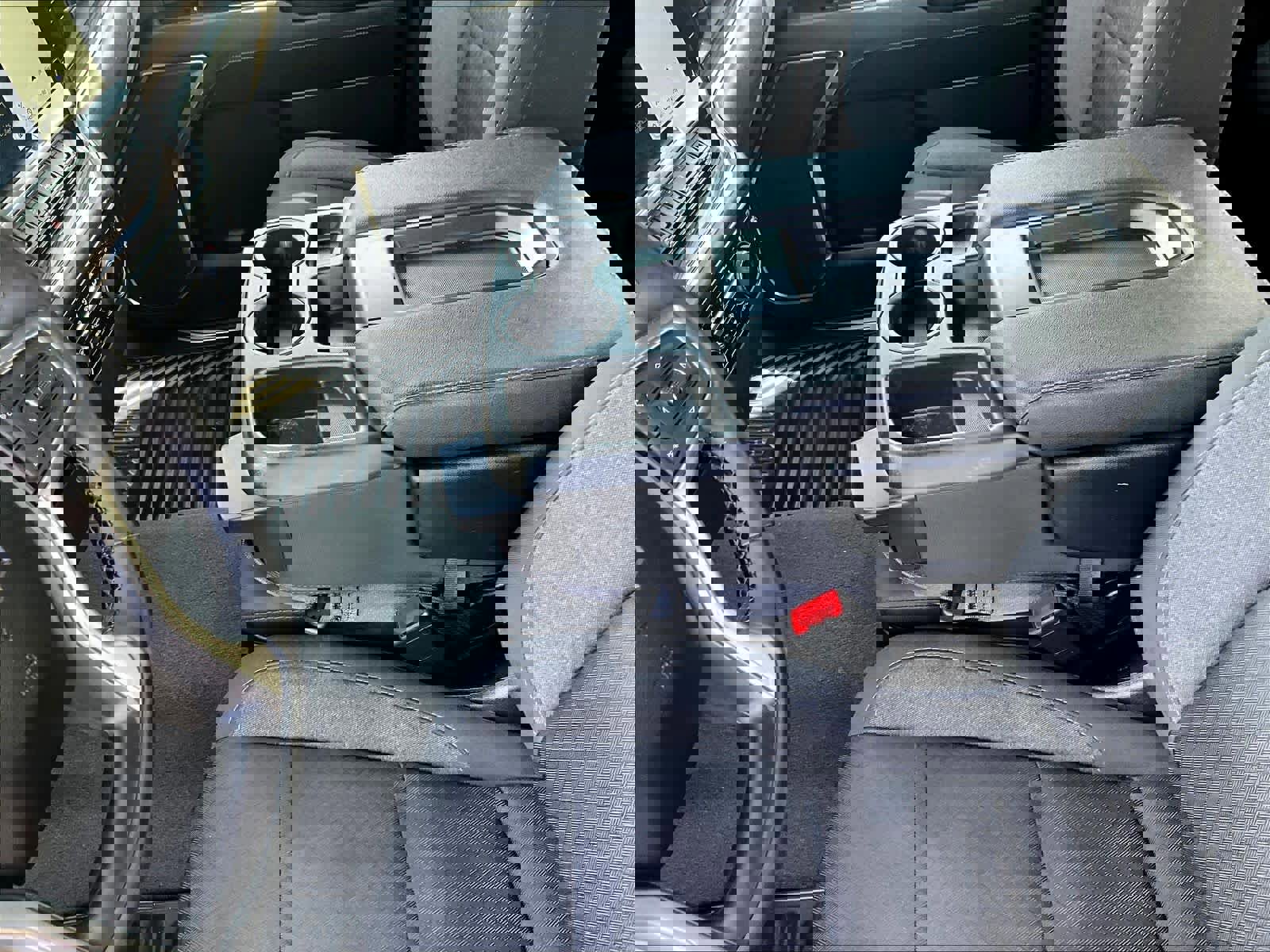 Used 2023 Chevrolet Silverado 1500 LT AWD/4WD image 20