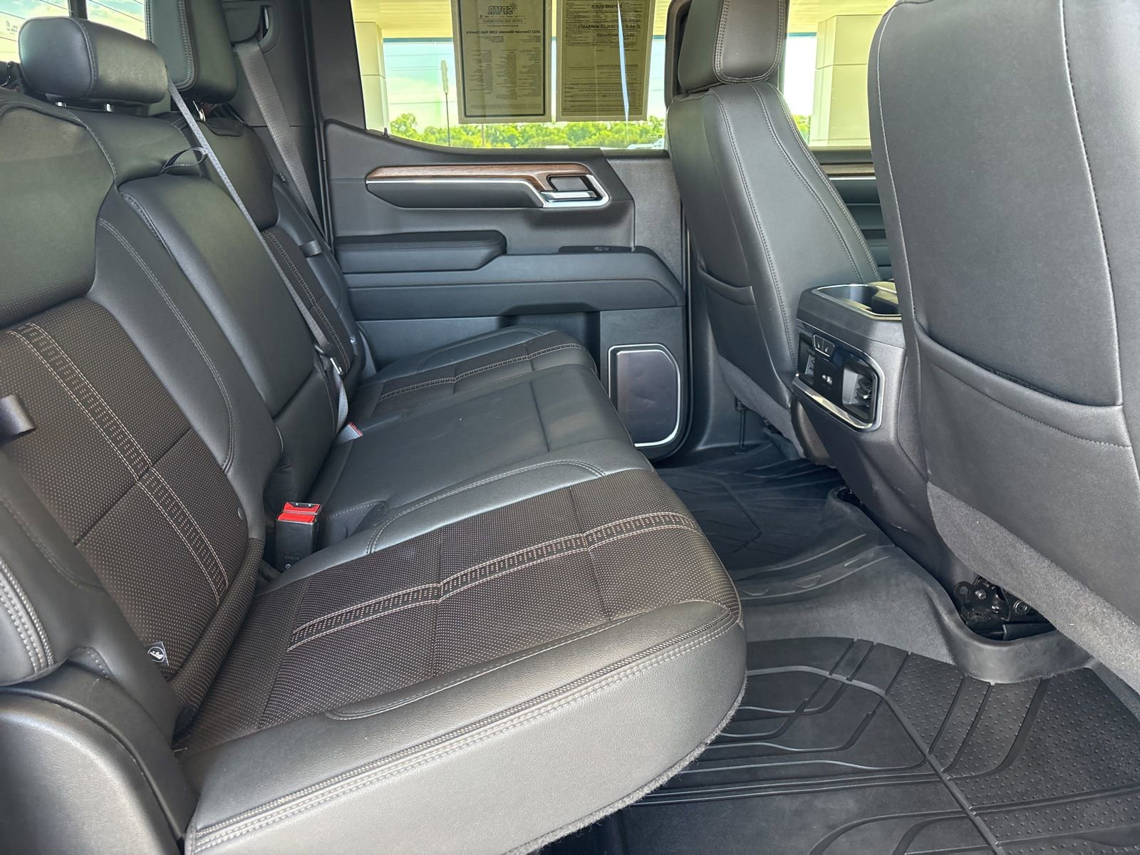 Used 2022 Chevrolet Silverado 1500 High Country w/ High Country Premium Package image 18