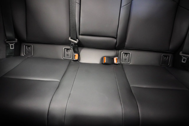 Certified 2025 Lexus UX 300h FWD w/ Accessory Package (Z2) image 18