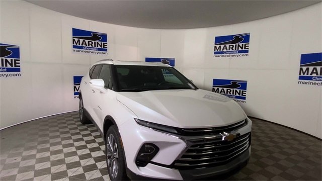 Used 2023 Chevrolet Blazer Premier w/ Driver Confidence II Package image 4