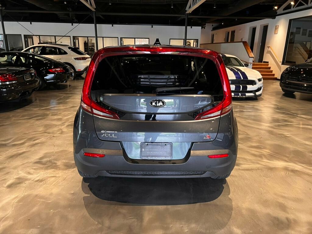 Used 2020 Kia Soul S FWD image 4