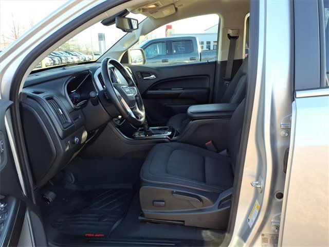 Used 2019 GMC Canyon SLE w/ SLE Convenience Package image 4