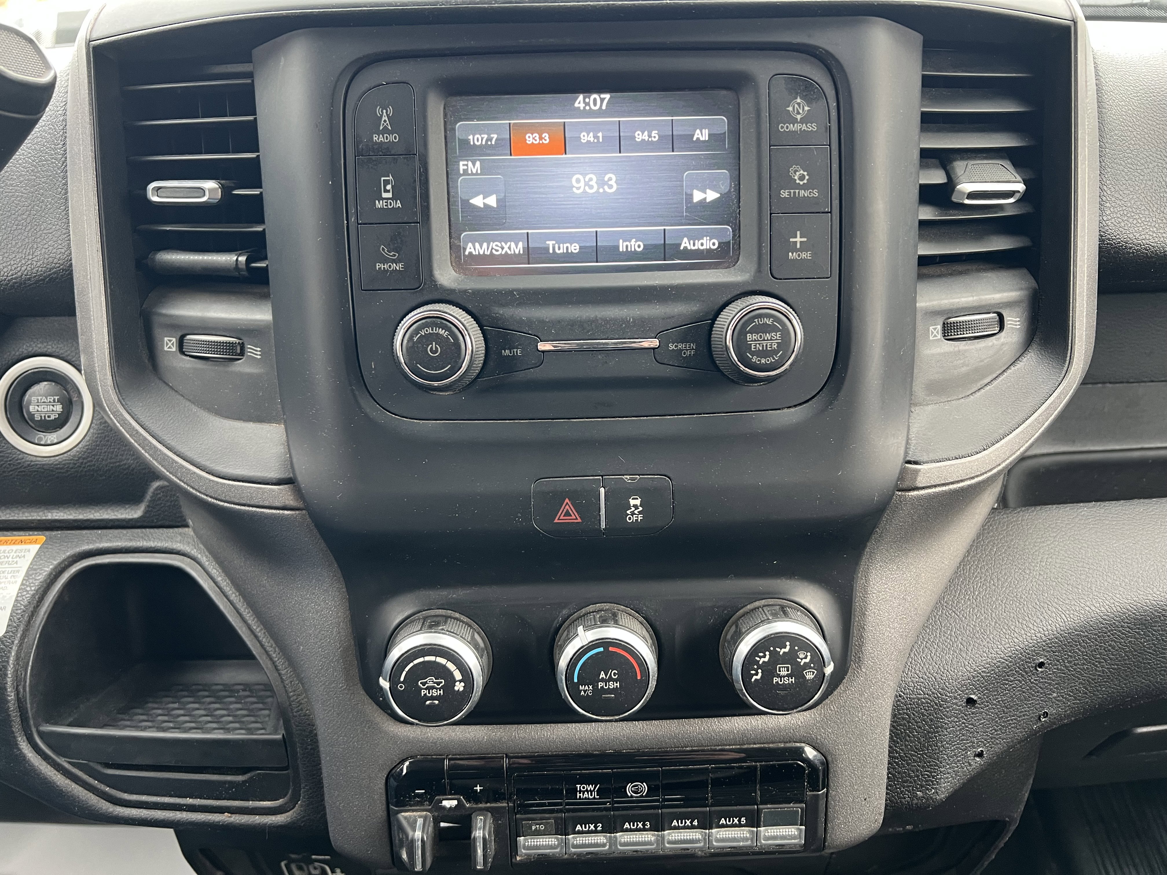 Used 2019 RAM 5500 Tradesman w/ Chrome Appearance Group image 19