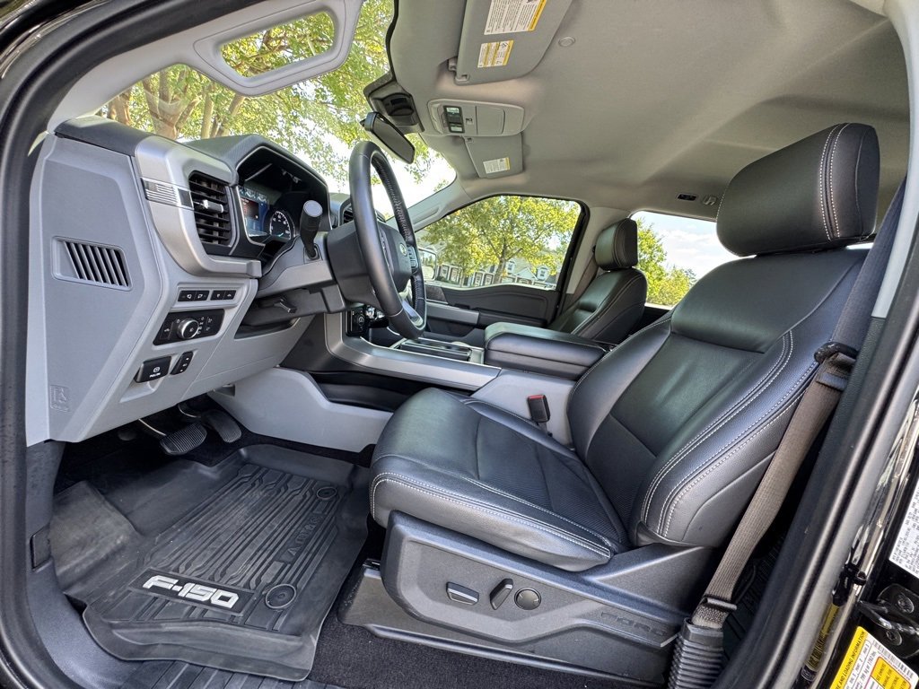 Used 2022 Ford F150 XLT w/ Equipment Group 302A High image 16