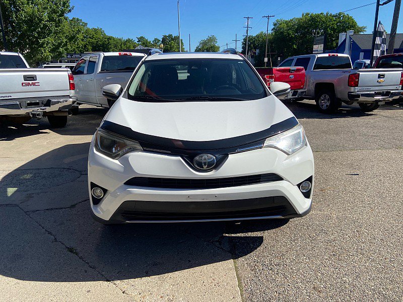 Used 2018 Toyota RAV4 XLE AWD/4WD image 7