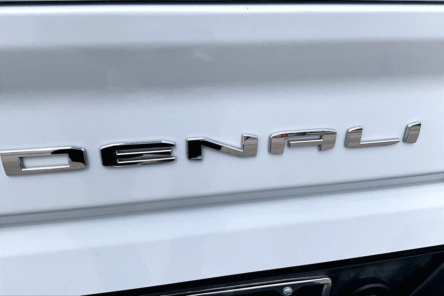 Used 2026 GMC Sierra 2500 Denali Ultimate AWD/4WD image 31