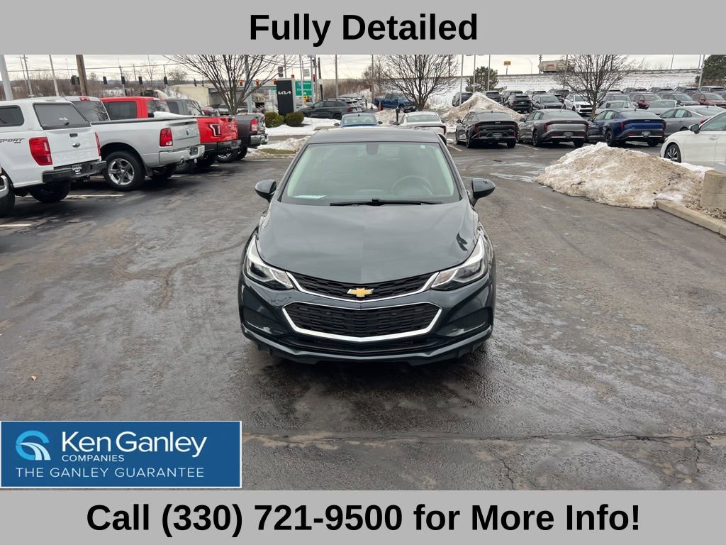 Used 2018 Chevrolet Cruze LT w/ Convenience Package image 4