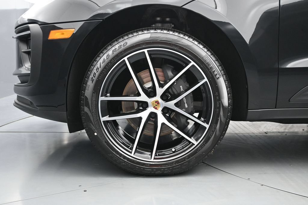 New 2026 Porsche Macan AWD/4WD image 11