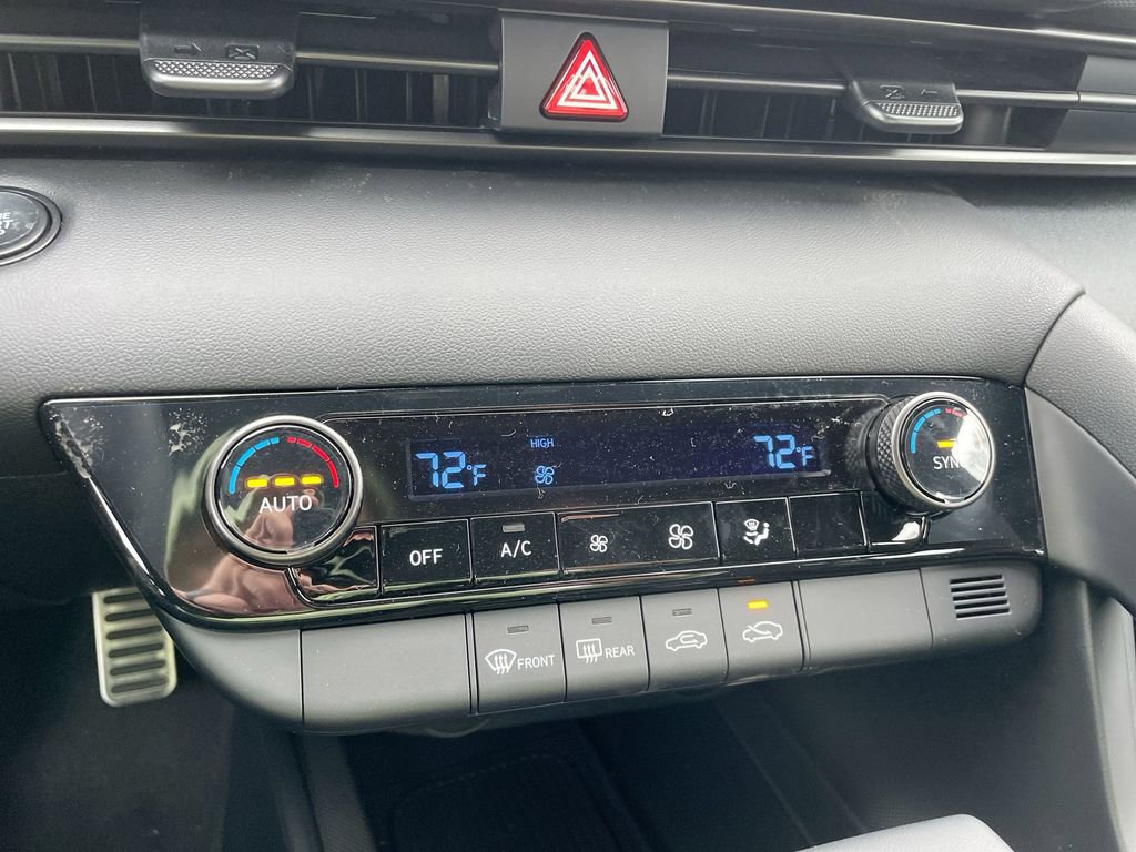 Certified 2025 Hyundai Elantra Sport image 44